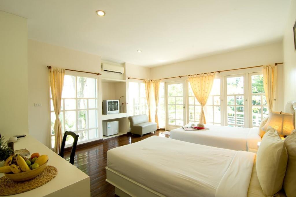 Makathanee Resort Koh Mak Room photo